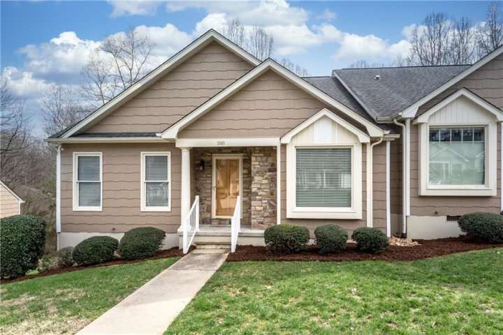 188 39th Avenue Court sold home in Cedar Grove, Hickory, NC