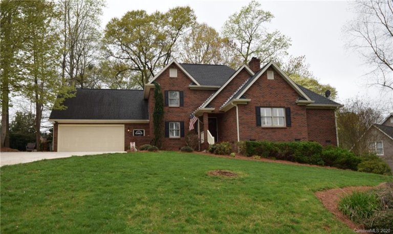 2043 Shadwell Court sold home in Jefferson Woods, Gastonia, NC