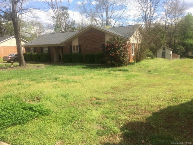 9018 Trailhead Court sold home in Eastwoods, Charlotte, NC