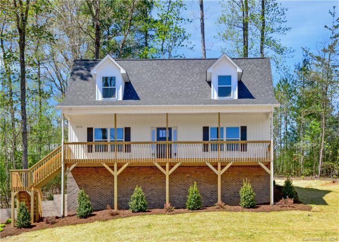 3510 Lake Drive sold home in The Oaks at Hunters Ridge, Morganton, NC