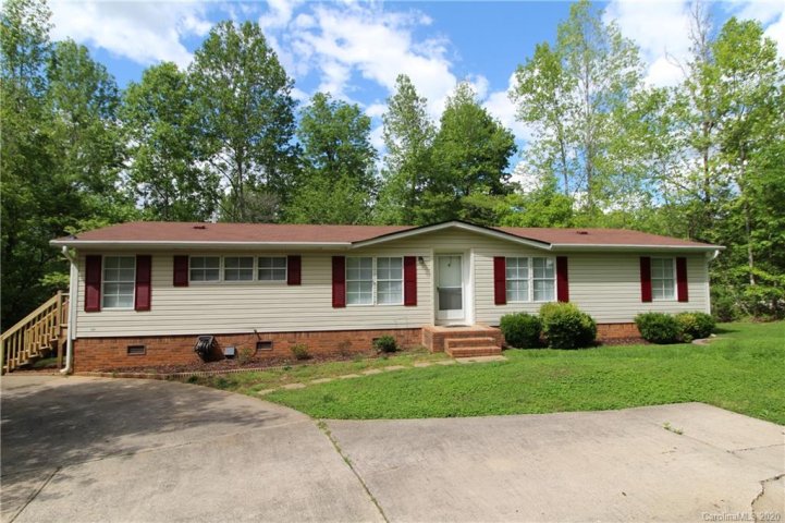 845 Sentinal Oak Drive sold home in Southwoods, Clover, SC