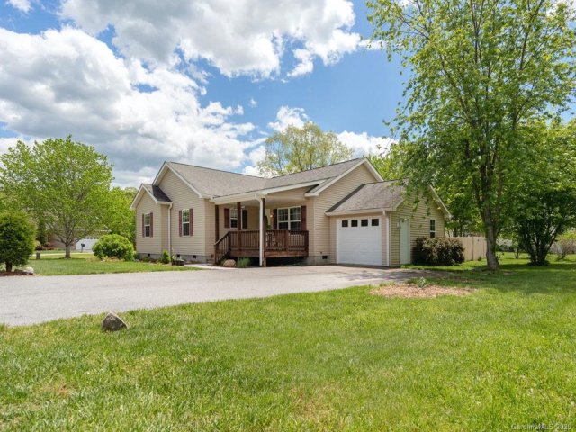 225 Springfield Meadow Drive sold home in Springfield, Etowah, NC