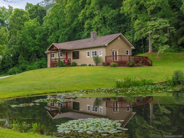 325 Echo Drive sold home in Pinnacle Ridge, Waynesville, NC
