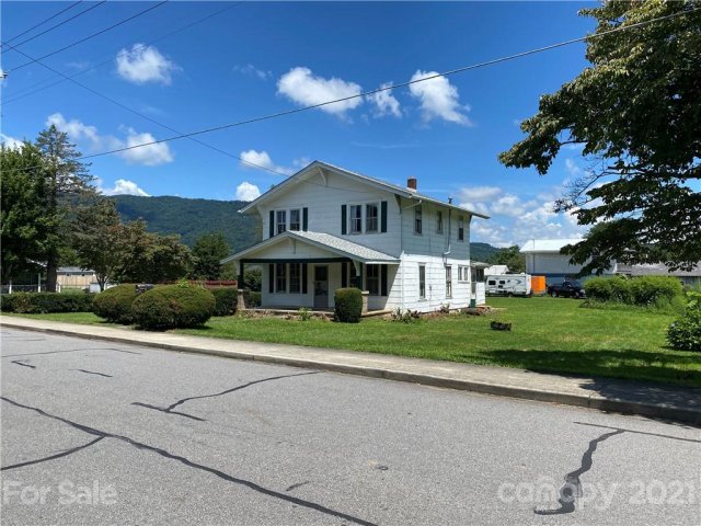 84 Belle Meade Drive sold home in Brookwood, Waynesville, NC