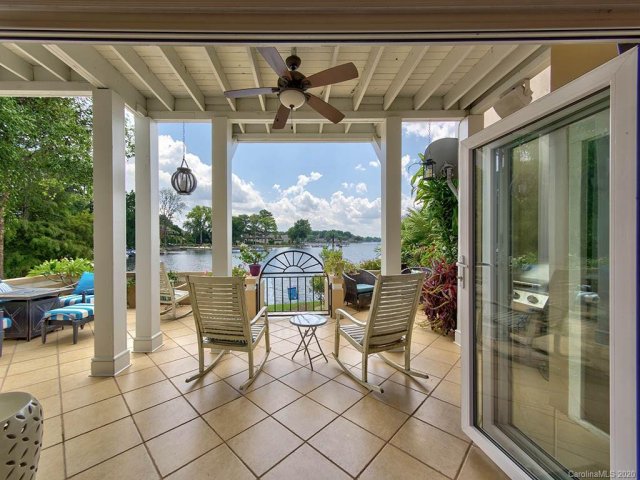 17925 Kings Point Drive sold home in Biscayne, Cornelius, NC
