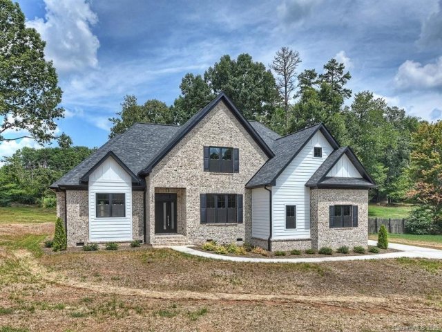 125 Pine Mist Drive sold home in Whispering Oaks, Mooresville, NC