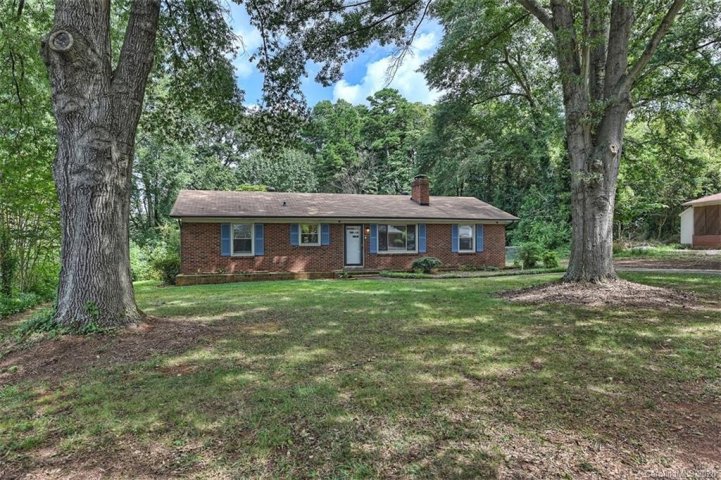 104 Peachtree Street sold home in Hall Park, Belmont, NC