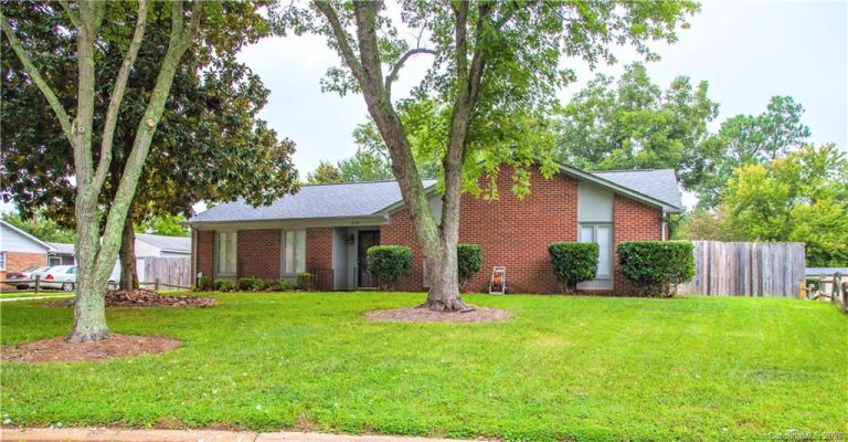 9109 Darius Court sold home in Eastwoods, Charlotte, NC