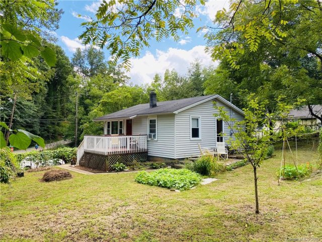 125 Lower Edgewood Road sold home in Moody Heights, Candler, NC