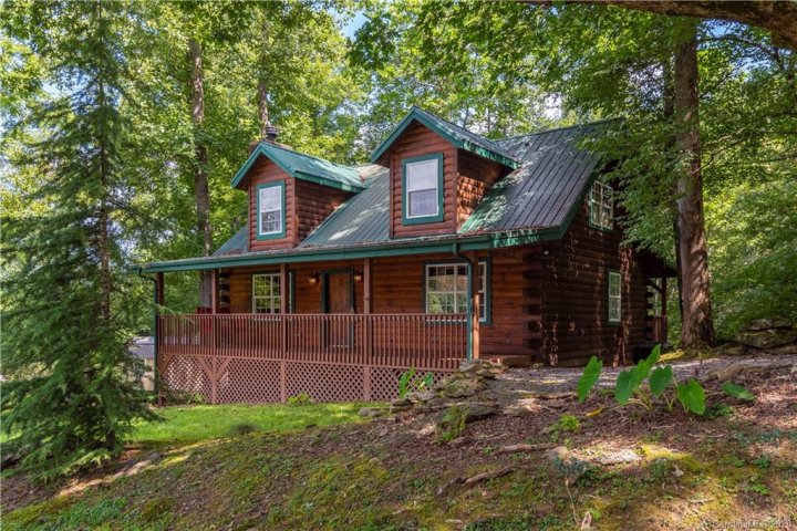 3 Wakulla Way sold home in Qualla Woods, Waynesville, NC