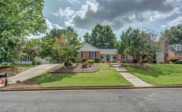 2161 Wayles Court sold home in Jefferson Woods, Gastonia, NC