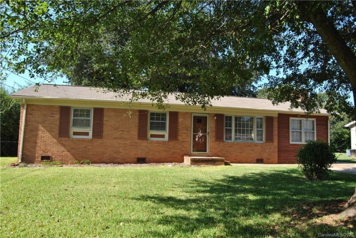 900 Carmel Drive sold home in Carmel Park, Gastonia, NC