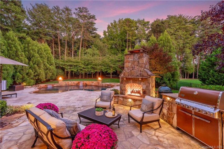 20630 Queensdale Drive sold home in Wrights Emerald Cove, Cornelius, NC