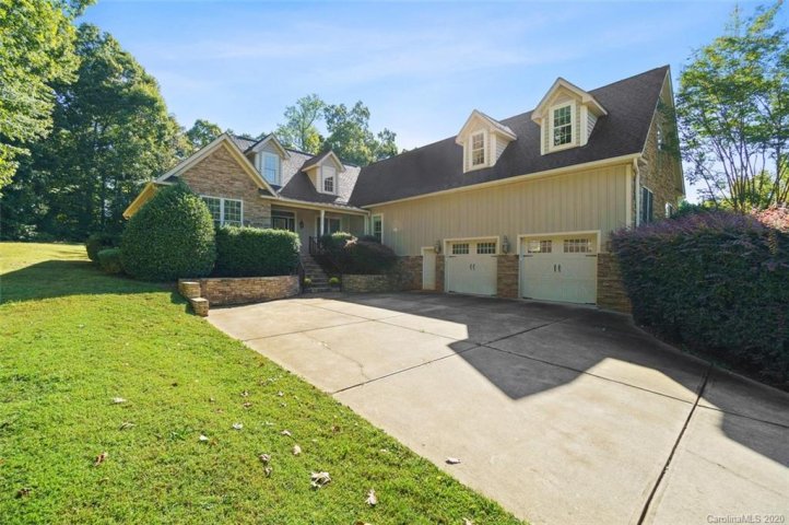 129 Palmetto Drive sold home in Stutts Cove, Mooresville, NC