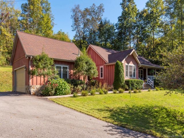 111 Henry Hollow Lane sold home in Rivers Edge, Waynesville, NC
