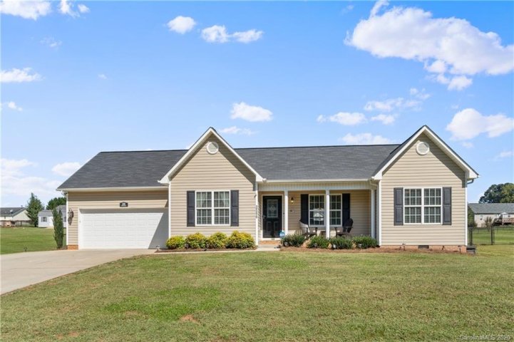 2596 Easter Street sold home in Flying V Acres, Maiden, NC