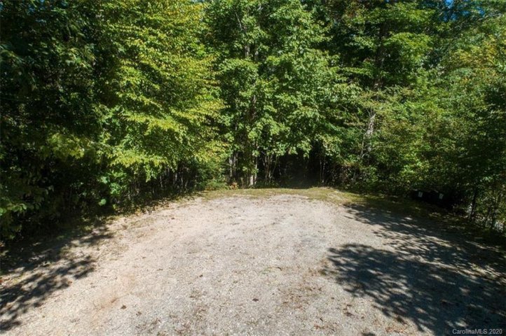 Lot 31 Rainbow Trout Drive sold home in Wolf Creek, Tuckasegee, NC