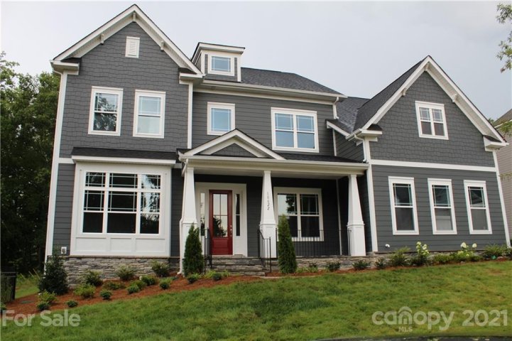 18622 Doves Crest Road sold home in Beverly, Cornelius, NC