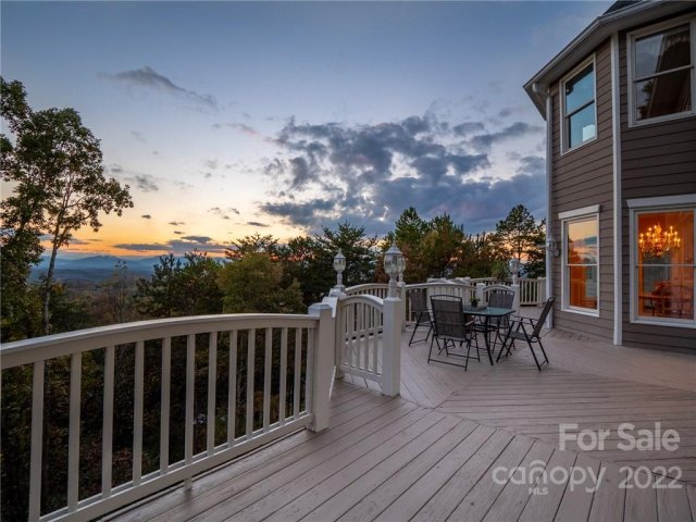 9 Perrion Avenue sold home in Hamburg Mountain, Weaverville, NC