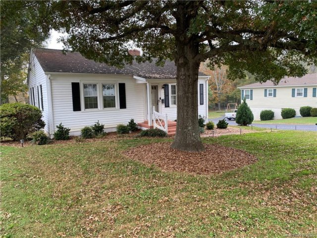 520 Edgewood Drive sold home in Kentwood, Lenoir, NC
