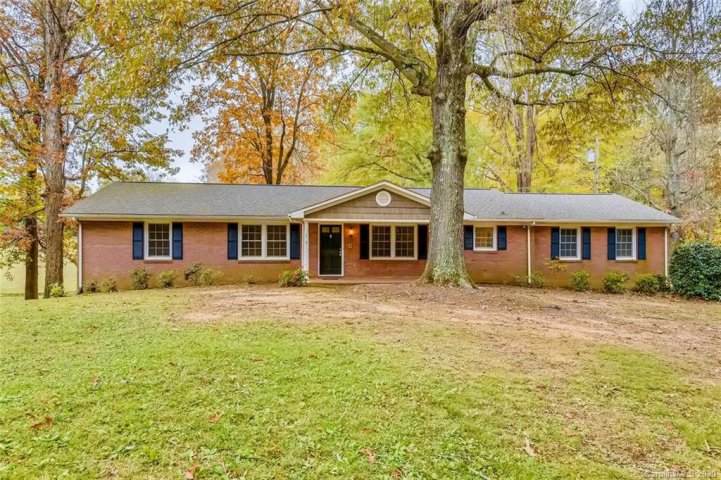137 Mcadam Lane sold home in Clippers Run, Mooresville, NC