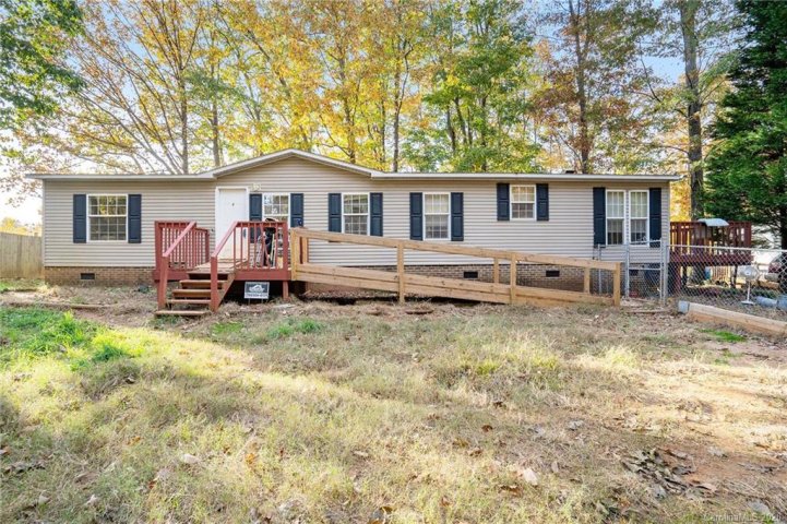 1231 Harbin Court sold home in Mountain Meadows, Bessemer City, NC