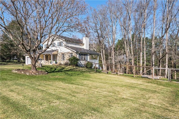 66 Beechwood Drive sold home in Ravenwood Forest, Horse Shoe, NC