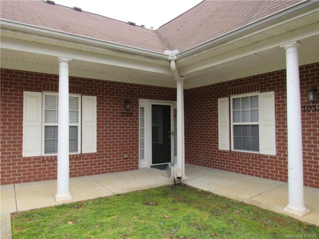 7029 Somerset Springs Drive sold home in Somerset Springs, Charlotte, NC