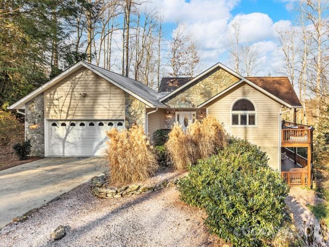 34 Begonia Drive sold home in Sanctuary Cove, Waynesville, NC