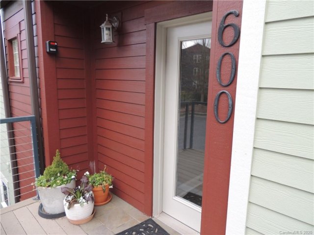 600 Skyloft Drive A201 sold home in Skyloft Condos, Asheville, NC