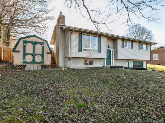 119 Powell Street sold home in Barker Heights, Hendersonville, NC