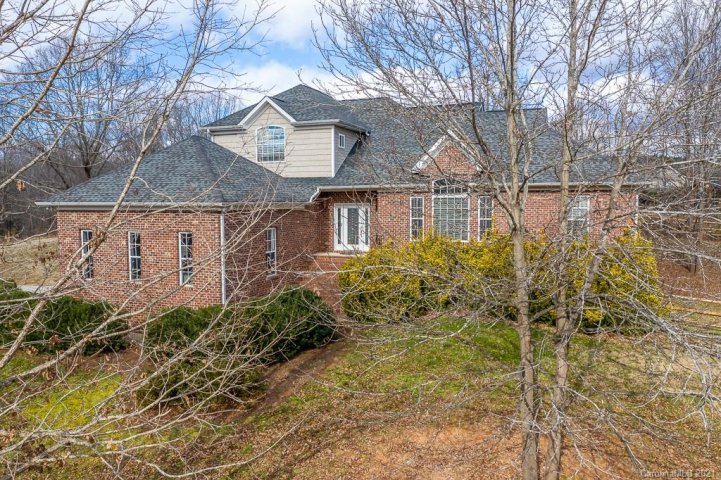 692 Luther Drive sold home in Sigmon Farms, Iron Station, NC
