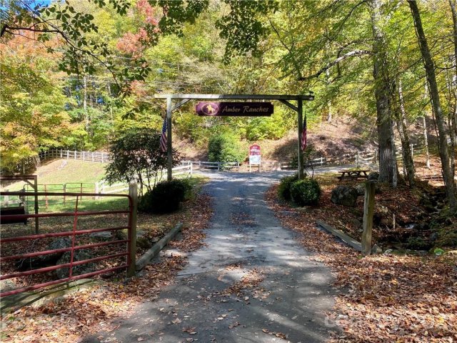 50 Bens Bend sold home in Amber Ranches, Bakersville, NC