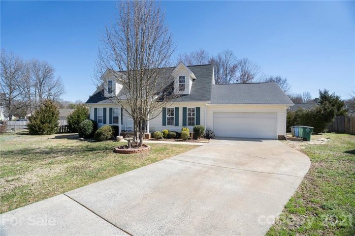 7008 Gatwick Lane sold home in Buckingham, Matthews, NC