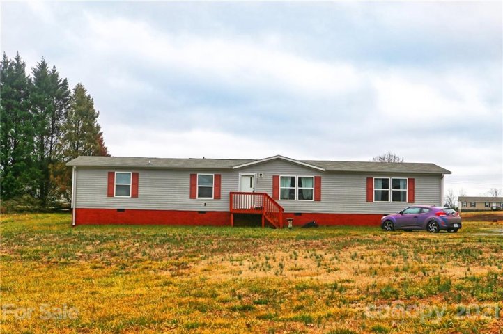 239 Grassy Meadow Lane sold home in Ridgecrest, Statesville, NC
