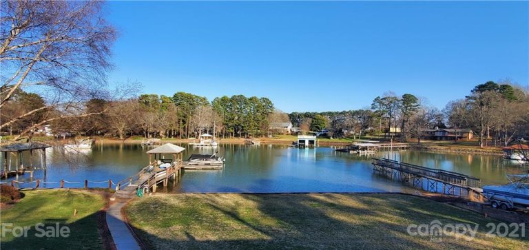 15928 Henry Lane sold home in Tranquil Cove, Huntersville, NC
