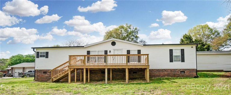 3716 Shadowcrest Drive sold home in Wolf Meadow Acres, Concord, NC
