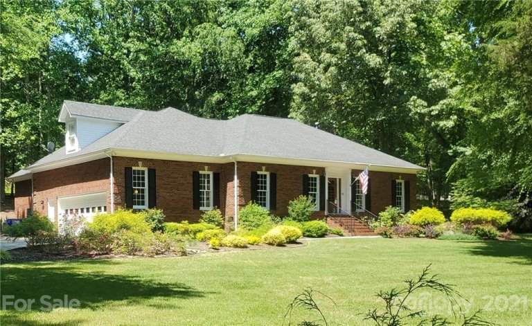 400 Timber Lane sold home in White Oaks, Weddington, NC