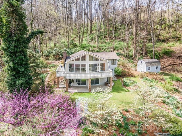 336 Sky Lake Drive sold home in Sky Lake Estates, Hendersonville, NC