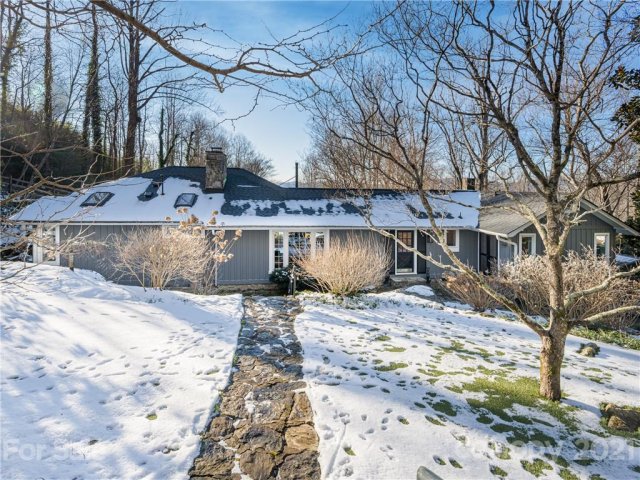 23 Meadow Lane sold home in Sugar Hollow, Fairview, NC