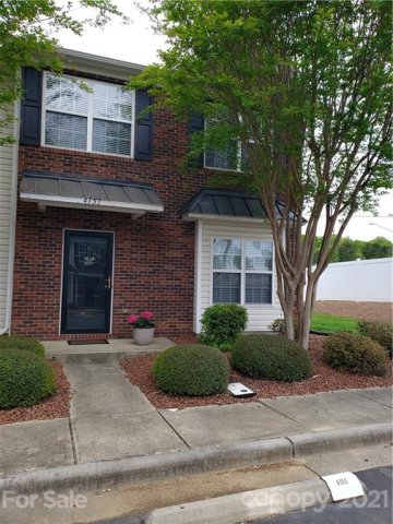4151 Kenton Glenn Court sold home in Kenton Glenn, Concord, NC