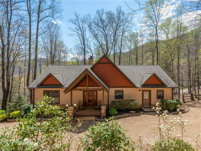 2700 Hickory Springs Road sold home in The Cove at Celo Mountain, Burnsville, NC