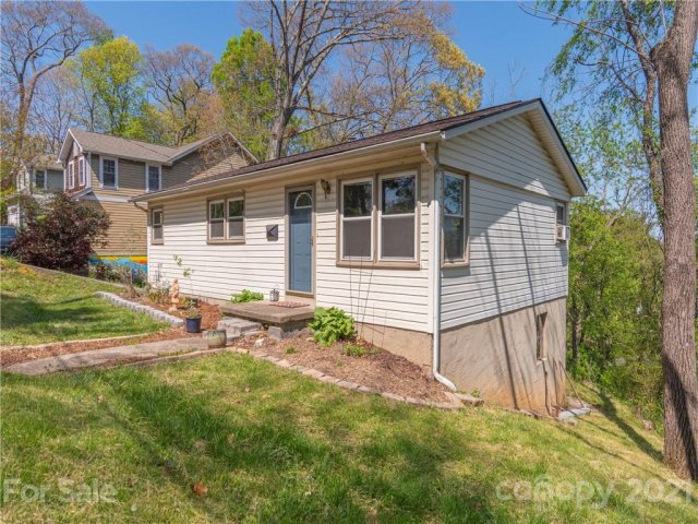 326 Brevard Road sold home in Rhododendron Heights, Asheville, NC