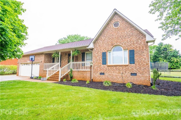 3815 Wild Cherry Road sold home in Oak Springs, Shelby, NC