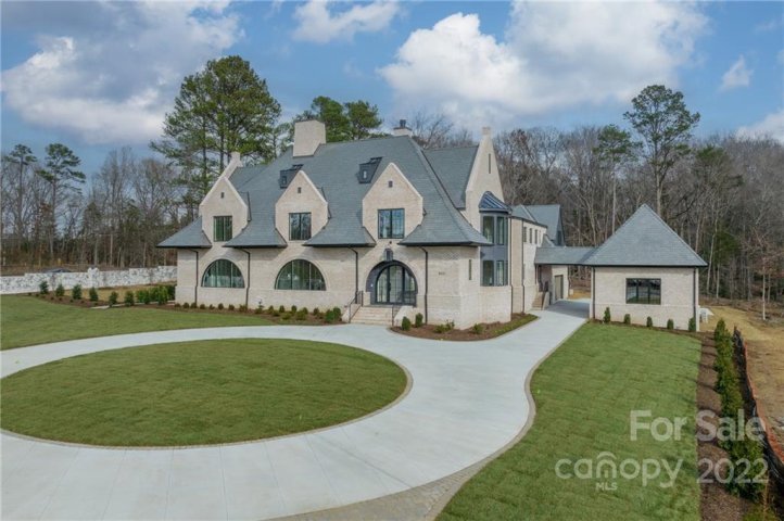 8011 Litaker Manor Court sold home in The Manors at Mattie Rose, Charlotte, NC