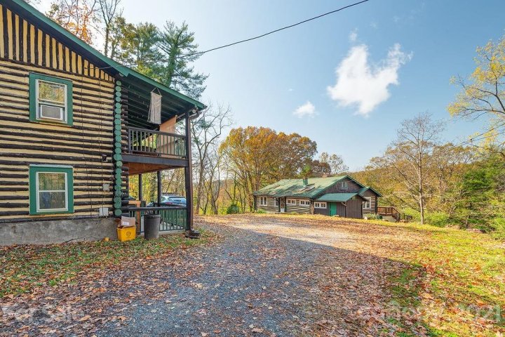 116 118 Naples Road sold home in Pine Burr Park, Asheville, NC