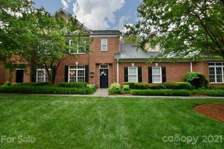 523 Wilmslow Road sold home in Ardwyck, Rock Hill, SC