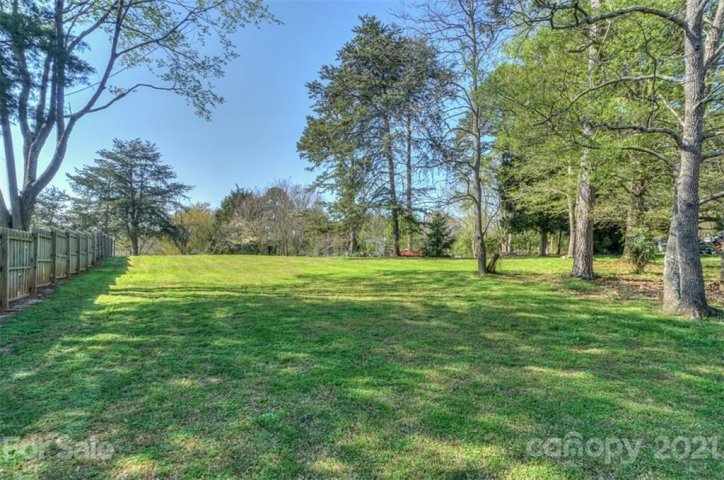 Lot 31 Ensign Place 31 & P sold home in Cove View Park, Mooresville, NC