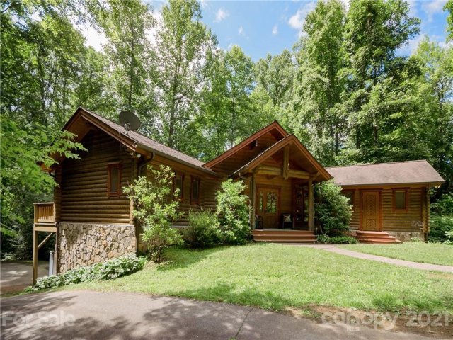 70 Ladyslipper Lane sold home in Balsam Forest, Waynesville, NC