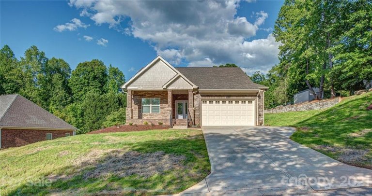 1011 Marguerite Drive sold home in Lauren Woods, Lowell, NC